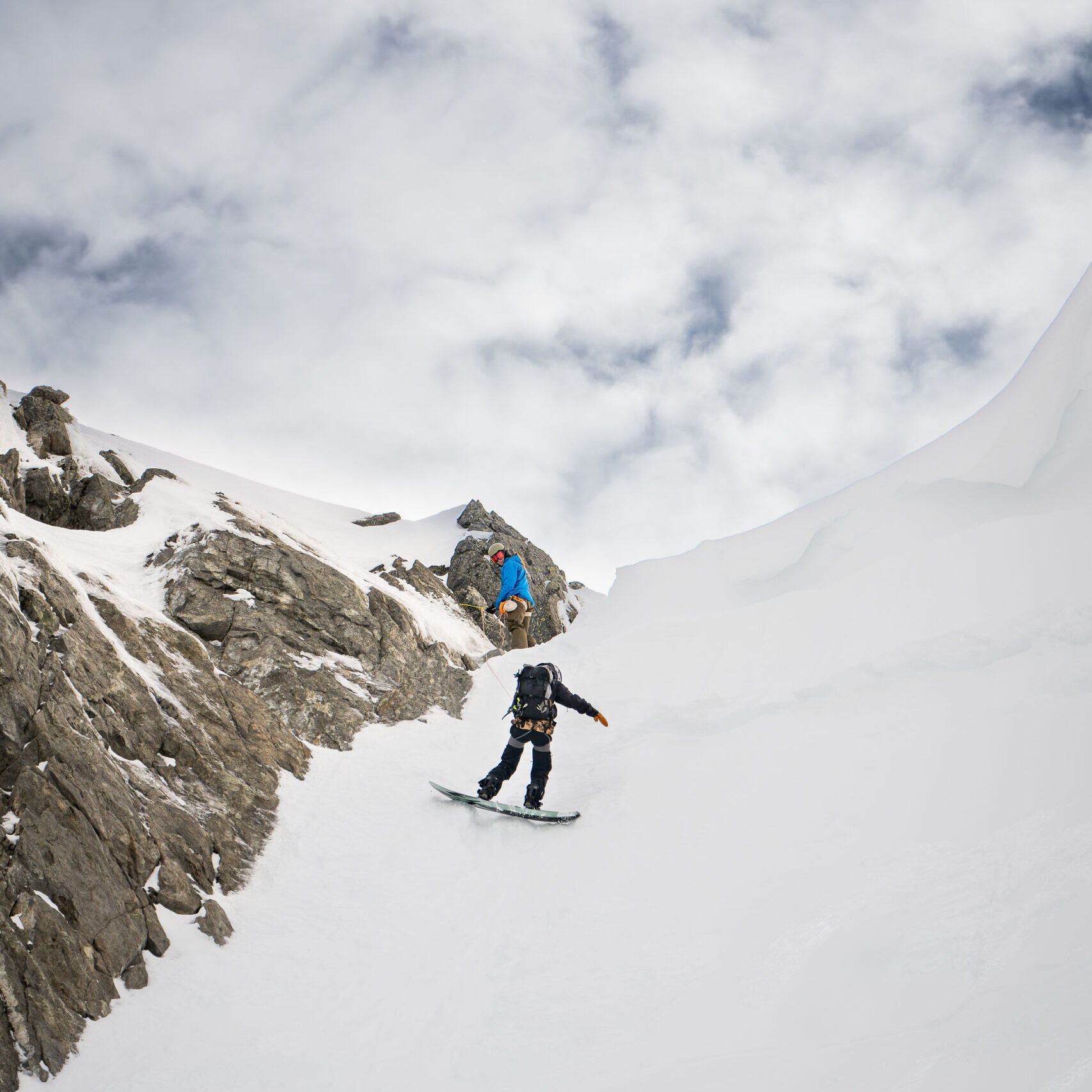 Heli access ski touring tantalus - backcountry retreat - freeride trips - lux snow - alenka mali - A1 - womens backcountry retreat - women ski tripsHeli access ski touring tantalus - backcountry retreat - freeride trips - lux snow - alenka mali