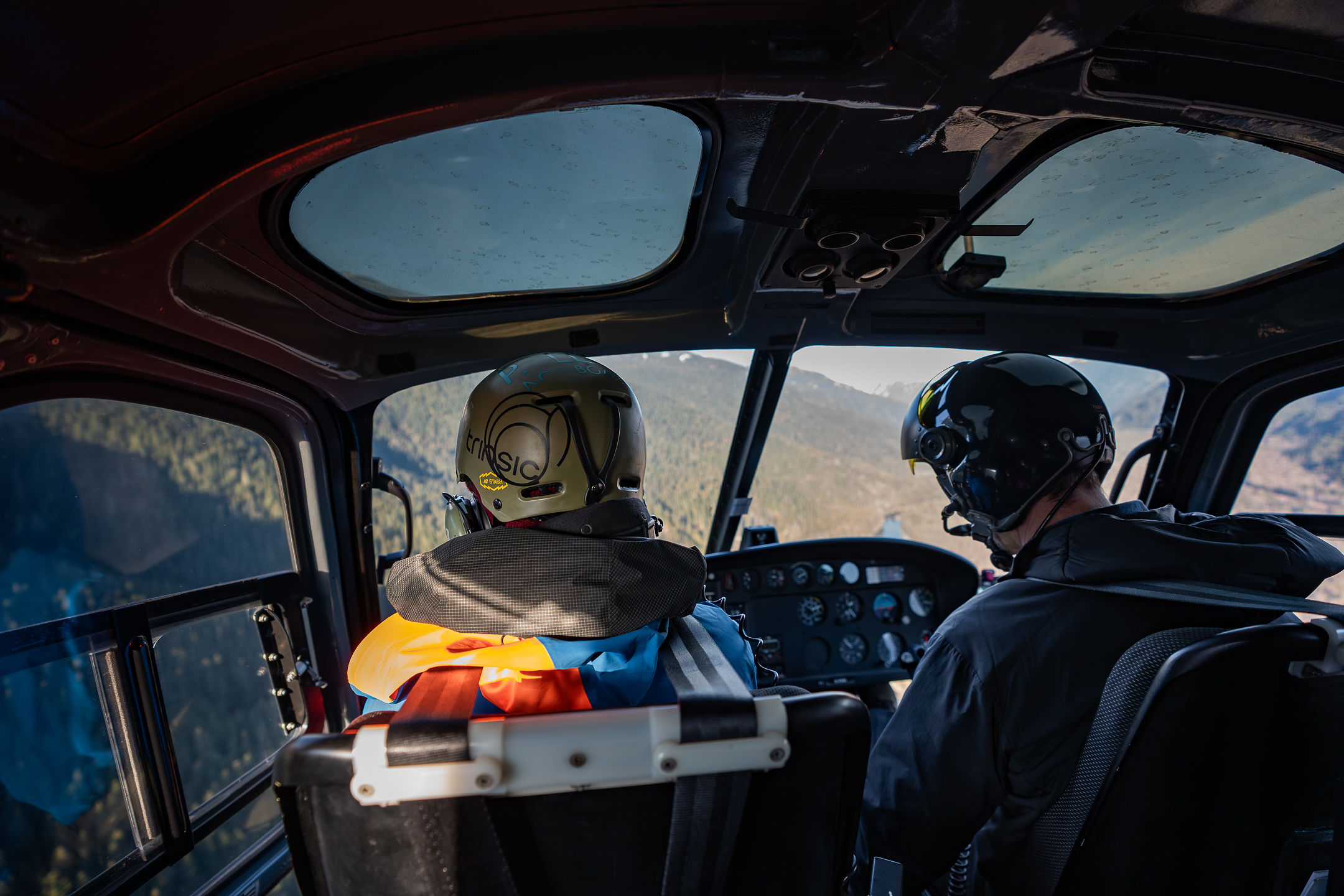 Heli access ski touring tantalus - backcountry retreat - freeride trips - lux snow - alenka mali - A1 - womens backcountry retreat - women ski trips