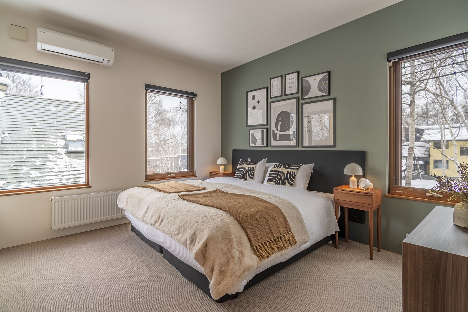 private bedroom in the villa, comfortable rest between powder days